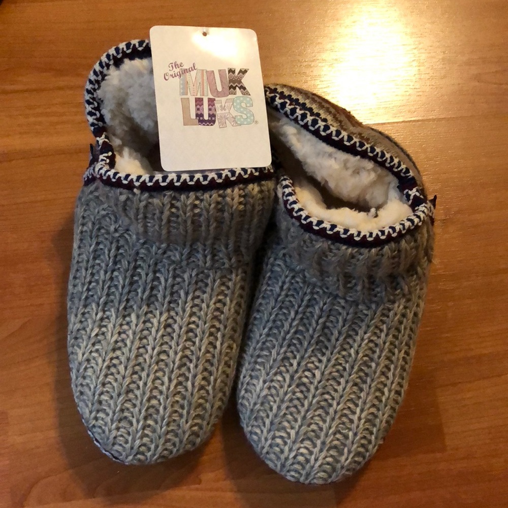 Size medium Muk Luks NEW